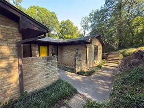 1310 Bow Creek Dr in Duncanville, TX - Building Photo - Building Photo