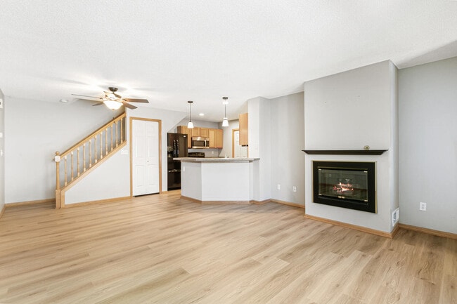 150 S Prairie View Dr in West Des Moines, IA - Building Photo - Building Photo