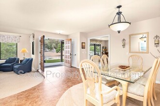 1028 Capra Way in Fallbrook, CA - Building Photo - Building Photo