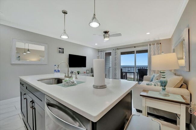 property at 2506 N Rocky Point Dr