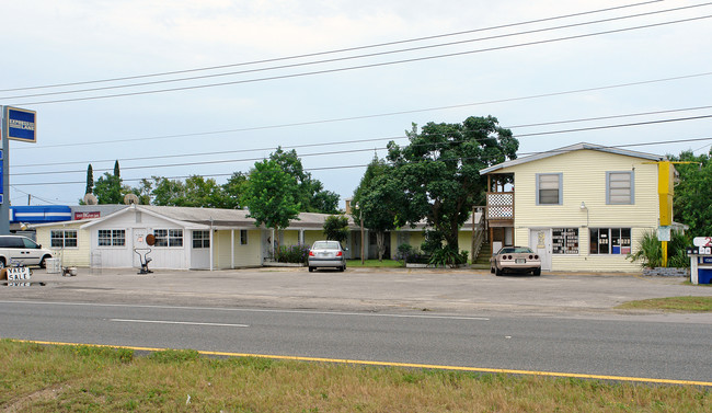 Castel Apt in Panama City Beach, FL - Building Photo - Building Photo