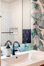 4980 S Landing Dr in Portland, OR - Building Photo - Building Photo