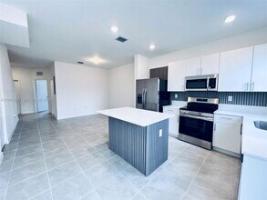 17955 SW 358th St in Homestead, FL - Building Photo - Building Photo