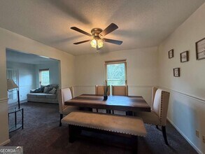 619 Olmstead Dr in Hinesville, GA - Foto de edificio - Building Photo