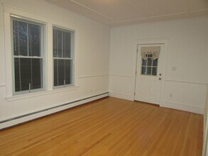 430 N Main St, Unit R in Attleboro, MA - Building Photo - Building Photo