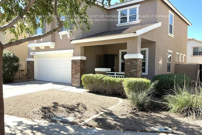 1354 S Longspur Ln in Gilbert, AZ - Foto de edificio - Building Photo