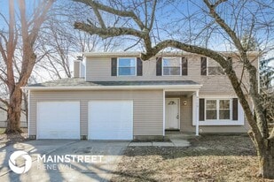 8715 Timberwood Dr in Indianapolis, IN - Building Photo