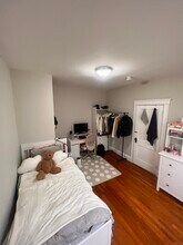 1096 Commonwealth Ave, Unit 24 in Boston, MA - Building Photo - Building Photo