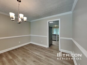 1083 Plantation Blvd SE in Conyers, GA - Foto de edificio - Building Photo