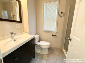 71 Saxton St in Boston, MA - Building Photo - Building Photo