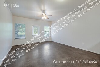 10619 Mathom Lndg in Universal City, TX - Foto de edificio - Building Photo