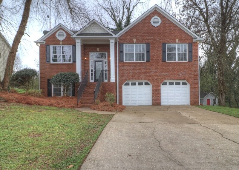 2864 Da Vinci Blvd in Decatur, GA - Building Photo