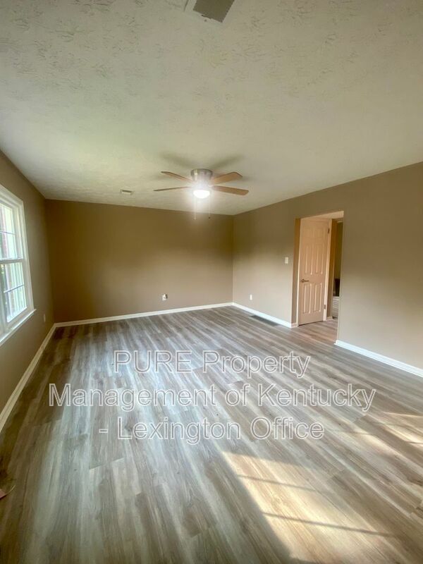 3493 Sutherland Dr in Lexington, KY - Building Photo - Building Photo