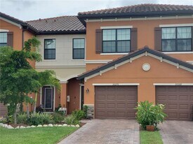 20270 Lagente Cir in Venice, FL - Building Photo