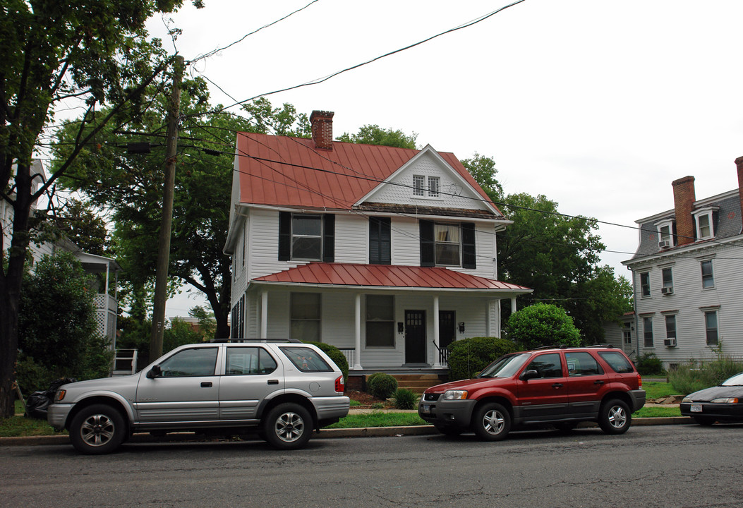 703 Prince Edward St in Fredericksburg, VA - Building Photo