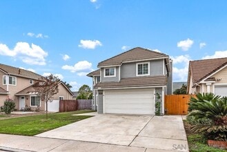 14060 Pebble Brook Ln in San Diego, CA - Building Photo - Building Photo