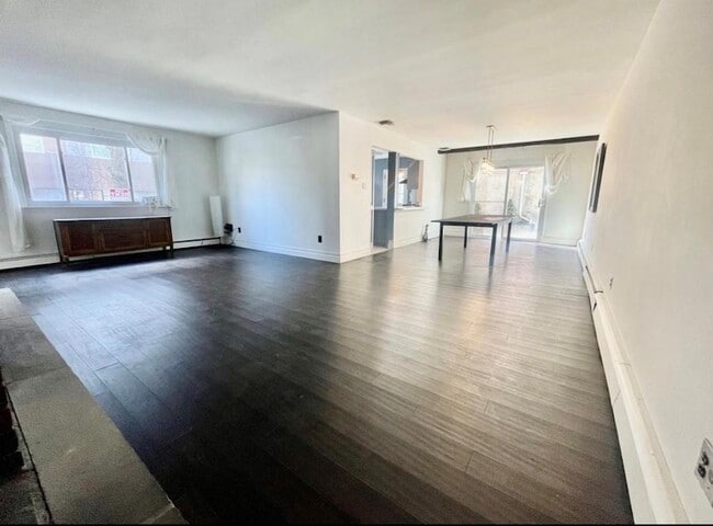 1001 New York Ave in Union City, NJ - Foto de edificio - Building Photo