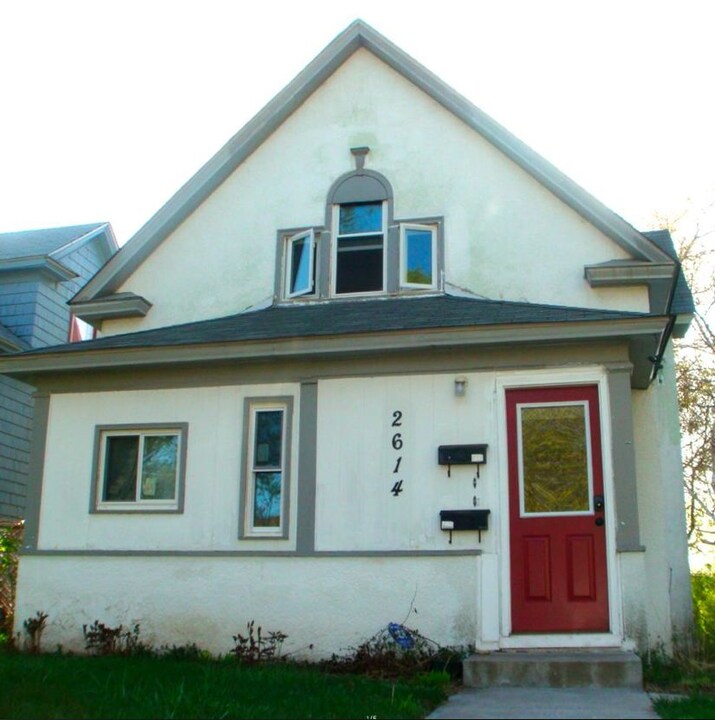 2614 Buchanan St NE-Unit -#1 in Minneapolis, MN - Building Photo