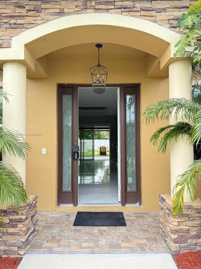 6215 NW W Deville Cir in Port St. Lucie, FL - Building Photo - Building Photo