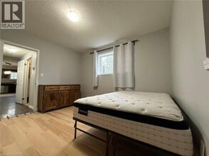 931 Glasgow St in Kitchener, ON - Building Photo - Building Photo