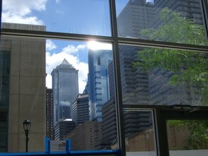 2200 Arch St in Philadelphia, PA - Foto de edificio - Building Photo