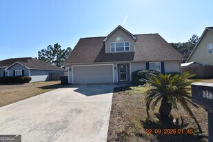 348 Kristins Dr in St. Marys, GA - Building Photo