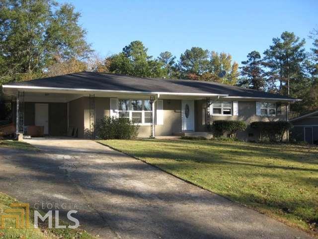 215 Laramie Rd in Griffin, GA - Building Photo