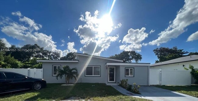 property at 18 Miami Gardens Rd