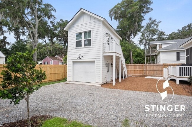 property at 1105 14th St