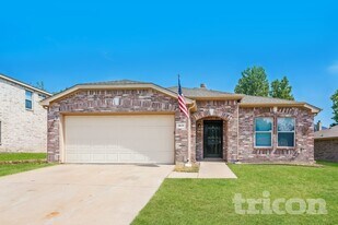 1417 Atkins St in Cedar Hill, TX - Building Photo