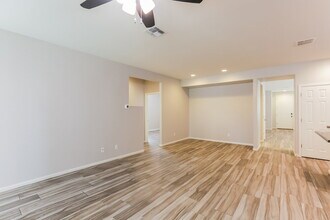 7414 E Onza Ave in Mesa, AZ - Building Photo - Building Photo