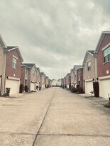 3729 Main Poplar Dr in Houston, TX - Building Photo