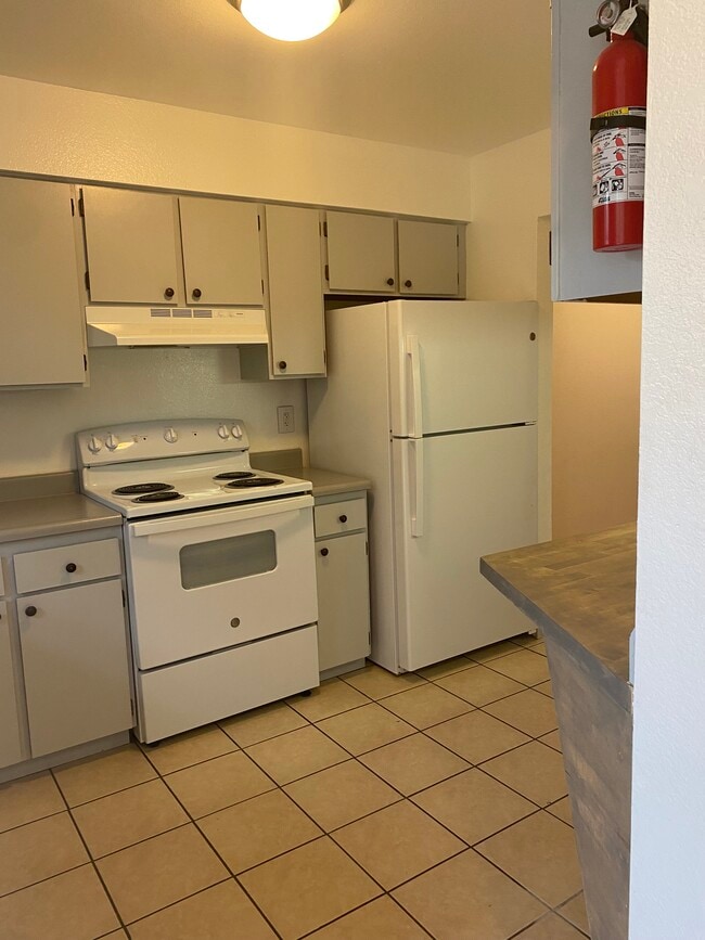 2260 W Melanie Ave, Unit Melanie Unit 2 in Wasilla, AK - Building Photo - Building Photo