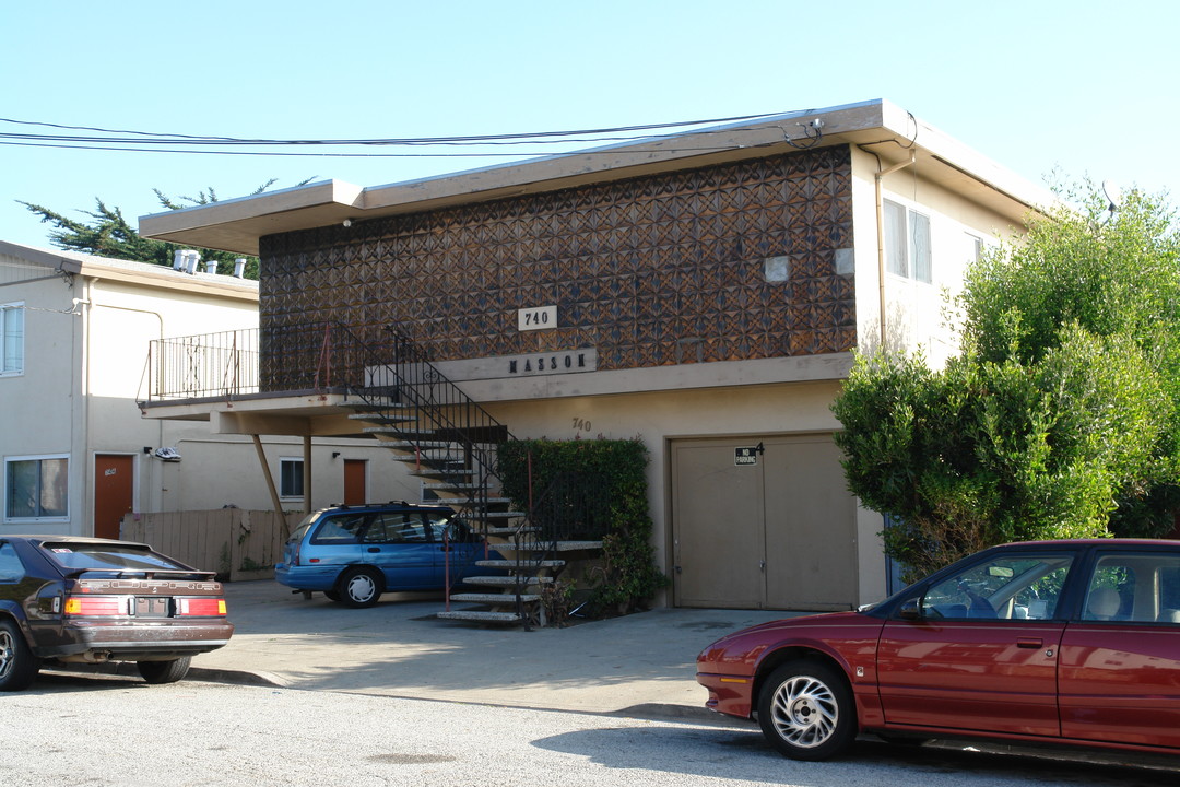 740 Masson Ave in San Bruno, CA - Building Photo