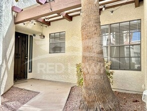 1906 E Sunburst Ln in Tempe, AZ - Building Photo - Building Photo
