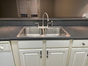 1905 Tall Oaks Dr in Aurora, IL - Foto de edificio - Building Photo