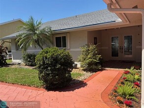 710 SW 98th Terrace in Pembroke Pines, FL - Building Photo - Building Photo