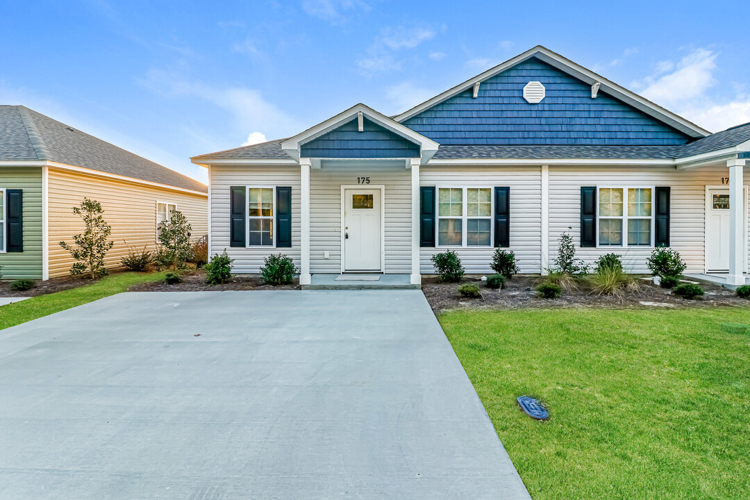 175 Highlands Glen in Shallotte, NC - Building Photo