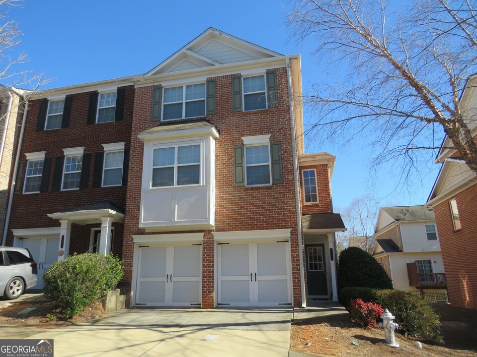 2240 Landing Ridge Dr in Duluth, GA - Building Photo