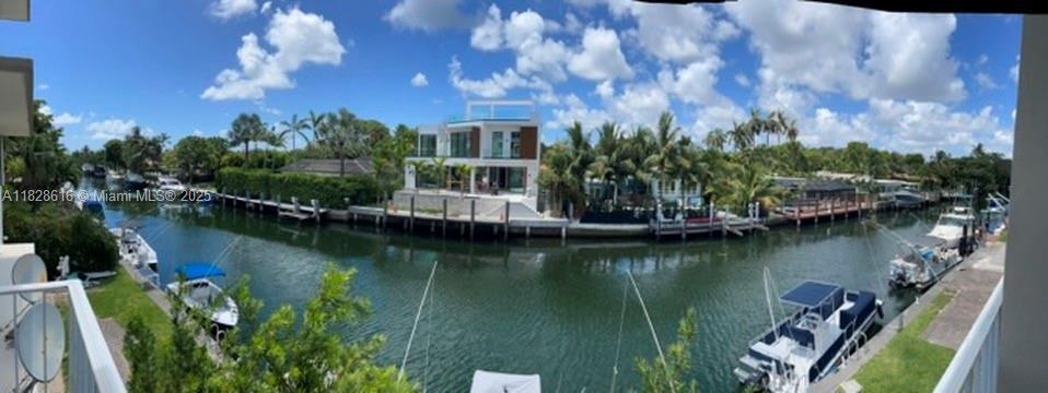 1330 NE 105th St in Miami Shores, FL - Building Photo