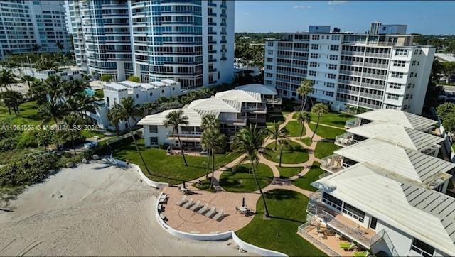 1530 S Ocean Blvd in Pompano Beach, FL - Foto de edificio