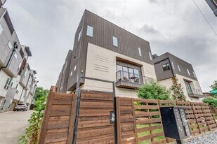 1952 Kearney Ct in Dallas, TX - Building Photo