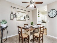 Building Photo - Kensington Apartamentos in Sacramento, California