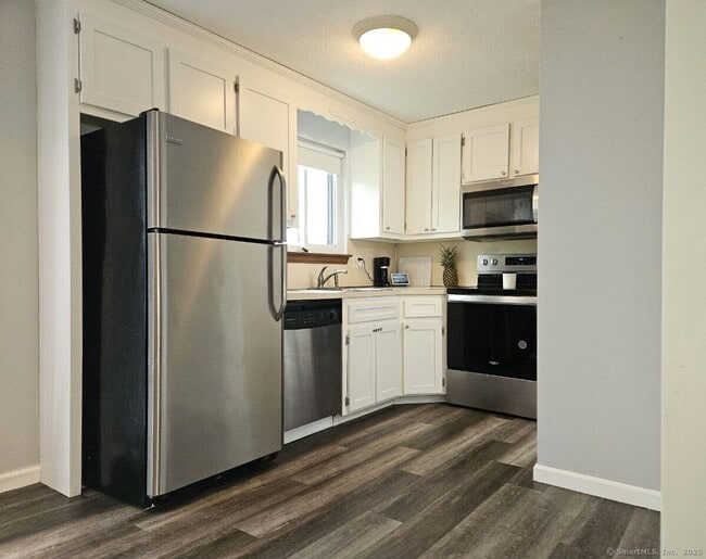 600 Clark Ave in Bristol, CT - Building Photo - Building Photo