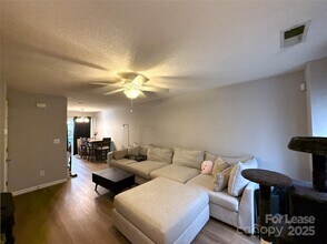 1825 Birch Heights Ct in Charlotte, NC - Building Photo - Building Photo