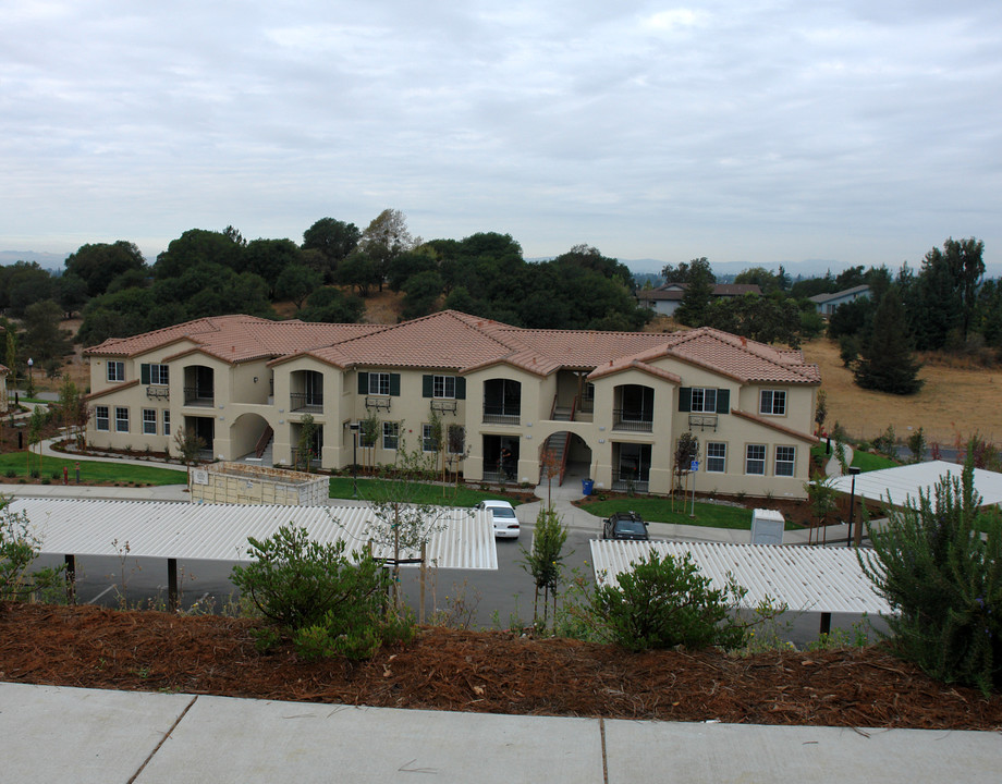 2260 Bell Flower Ave in Santa Rosa, CA - Building Photo