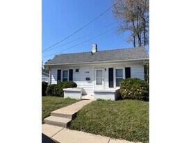 1106 S Lincoln St in Bloomington, IN - Building Photo