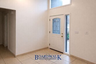 10170 Kalinda Dr in Sandy, UT - Building Photo - Building Photo