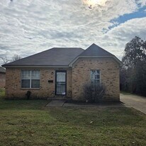 2583 Faxon Ave in Memphis, TN - Building Photo