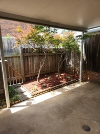 106 Charlestowne Cir